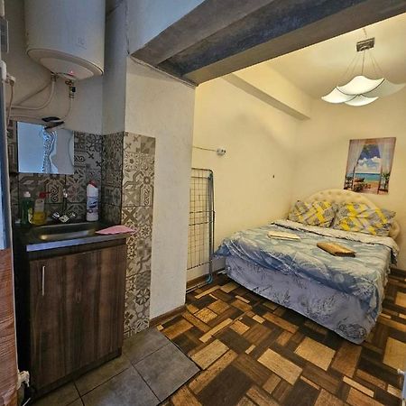 Cozy Studio In Yerevan'S Center Apartment Exterior photo